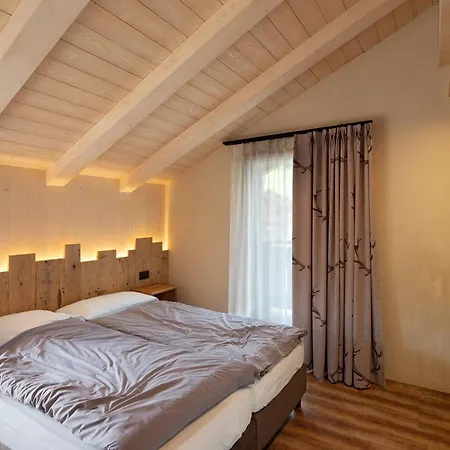 Leur Gusja Golp Quadrilocale Apartment