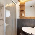 Leur Gusja Golp Quadrilocale Apartment *
